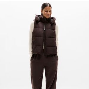 Athleta  stratus puffer vest
